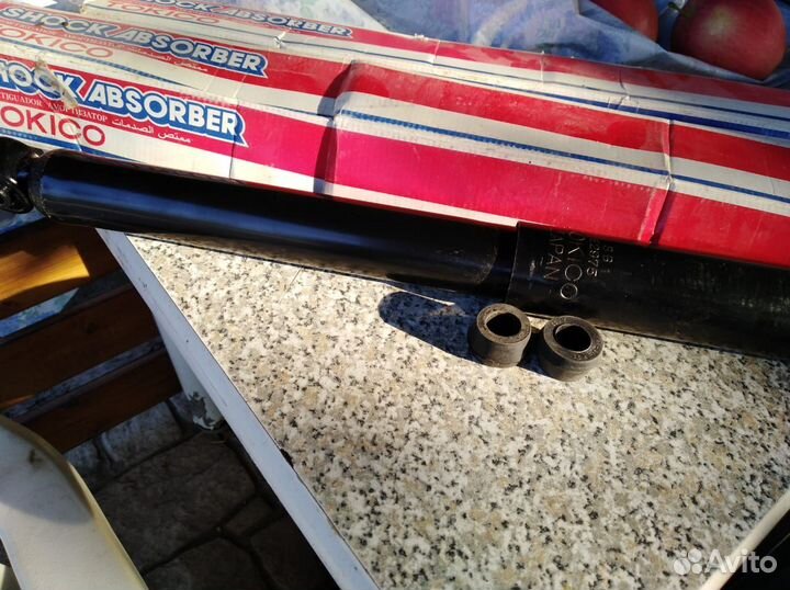 Амортизатор задний Toyota 48531-80560