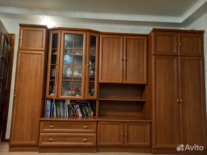 Стенка в гостиную со шкафом