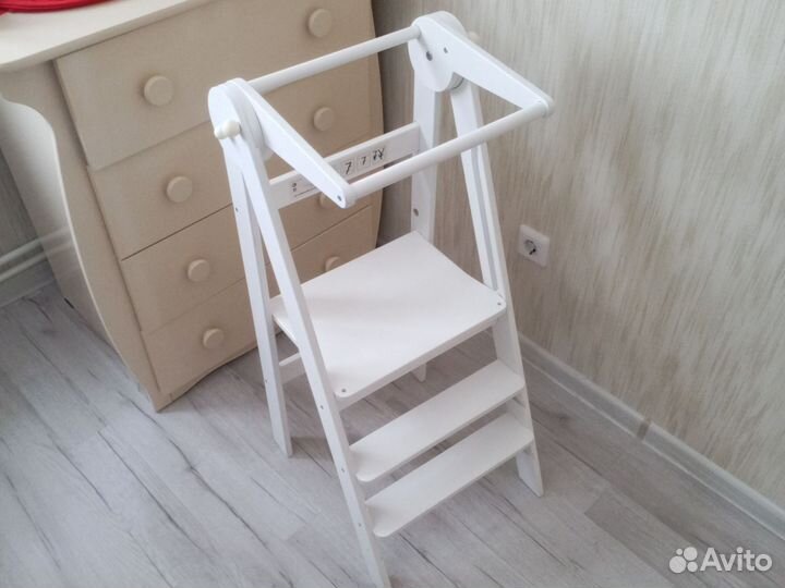 Башня помощника монтессори