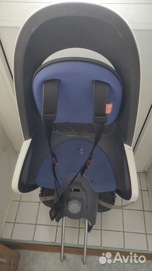 Детское велокресло Hamax Caress с замком