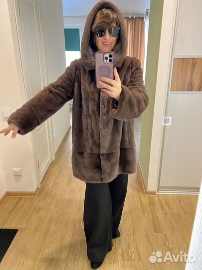 Шуба норкая с капюшоном новая 50