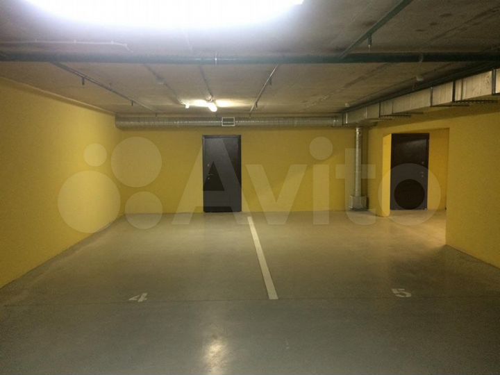 Машиноместо, 25 м²