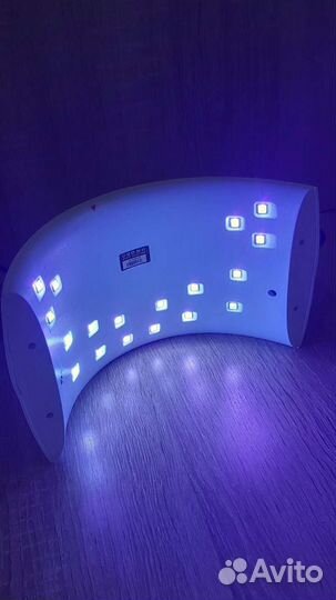 Ультрафиолетовая лампа для гель лака