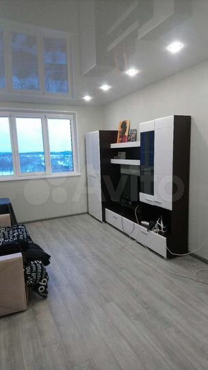 2-к. квартира, 57 м², 5/9 эт.