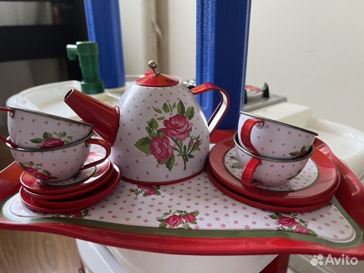 Чайный металлический сервиз