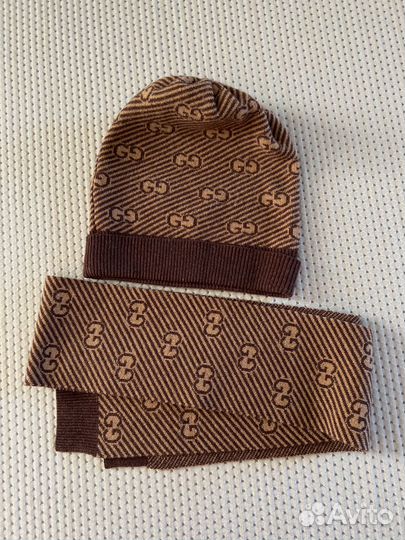 Шапка и шарф для мальчика. Gucci. Оригинал