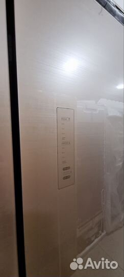 Холодильник новый