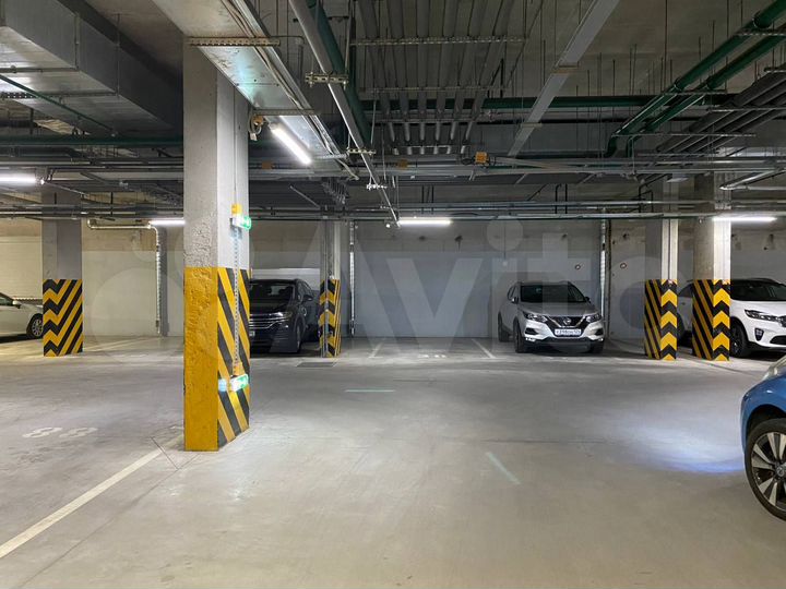 Машиноместо, 13 м²