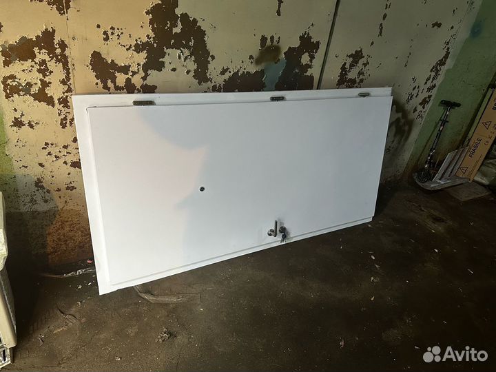 Входная дверь от застройщика пик