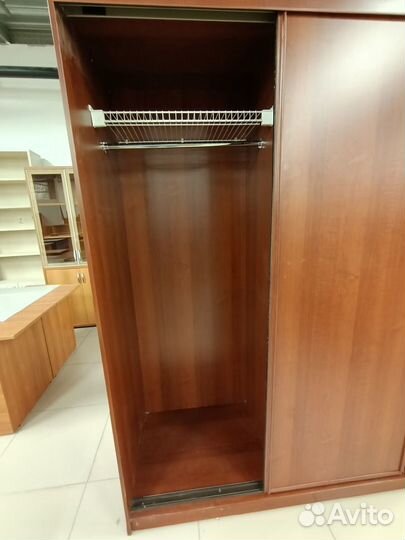 Шкафы-купе для офиса 14 шт. Б.У