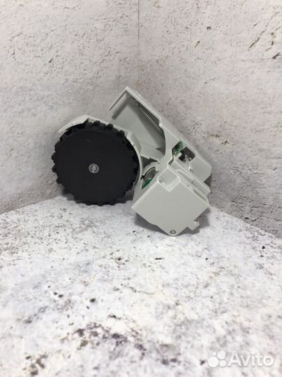 Колесо левое xiaomi vacuum mop