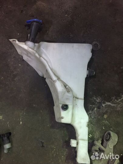 Бачок омвателя для Jaguar XF