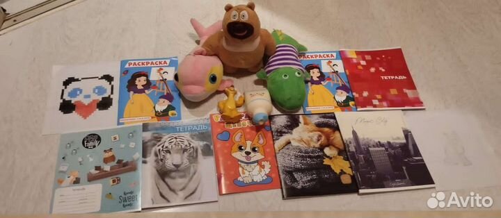 Продаю игрушки,рисунки, раскраски,тетради