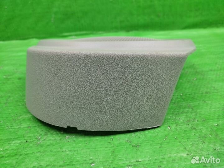 Решетка перед. левого динамика Dodge Caliber 06-11