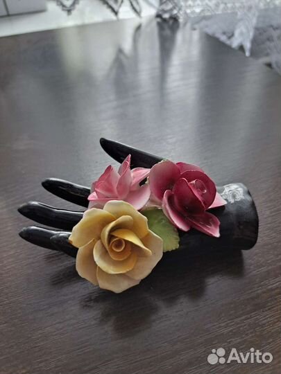 Цветы из фарфора