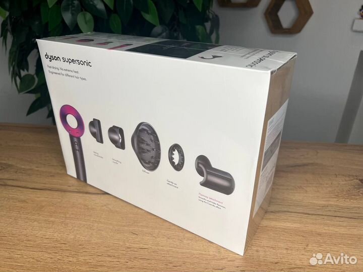 Фен Dyson Supersonic