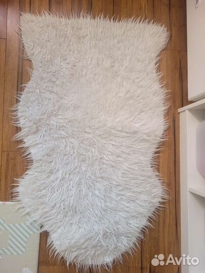 Ковер белый
