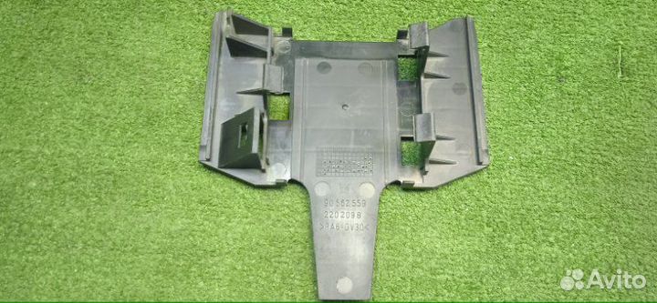 Кронштейн Opel Astra H 2004