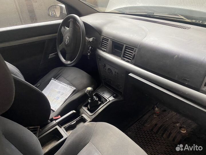 В полном разборе Opel Vectra 2005г 1.8 мт