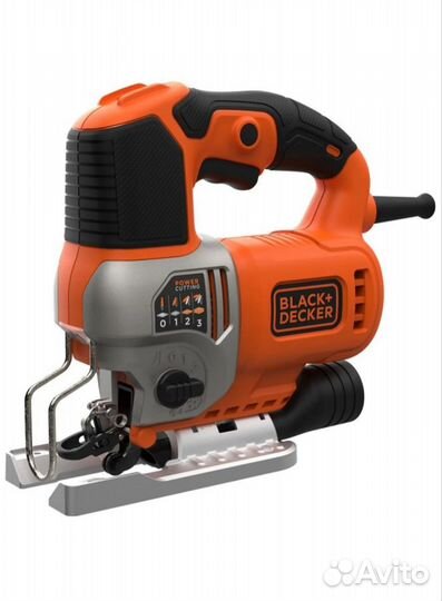 Продам лобзик электрический Black Decker