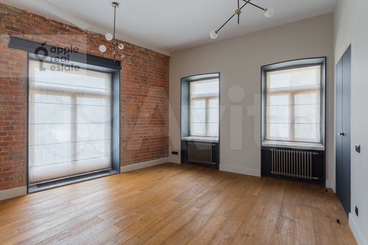 5-к. квартира, 192 м², 5/5 эт.