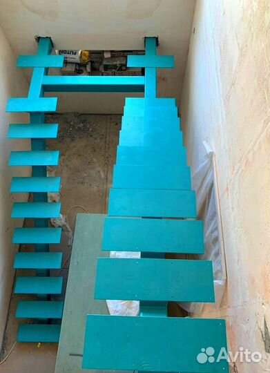 Металлокаркас для лестницы 