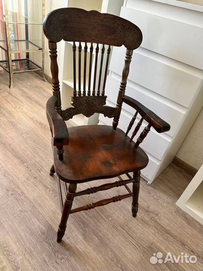 Антикварный стул