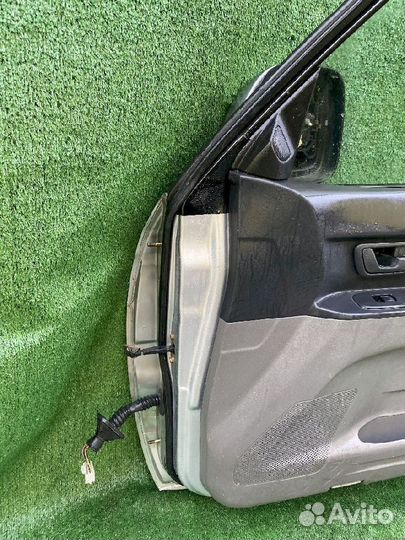 Дверь передняя правая Mitsubishi Pajero III V73W V