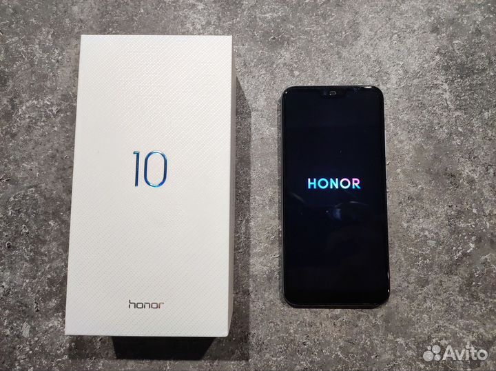 HONOR 10, 4/64 ГБ