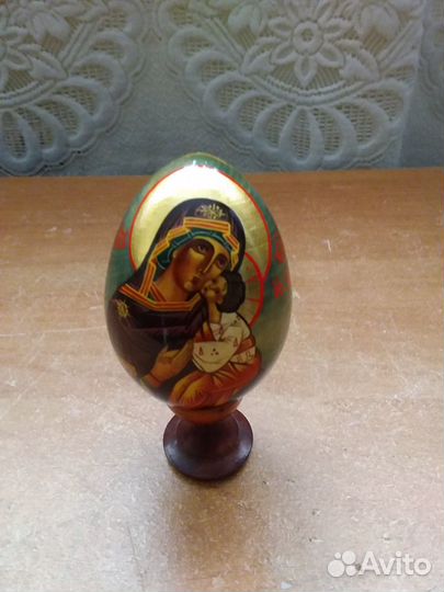 Деревянное пасхальное яйцо