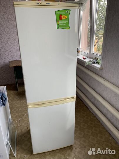 Продам холодильник