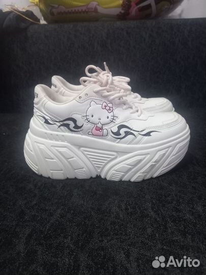 Кроссовки bershka Hello kitty