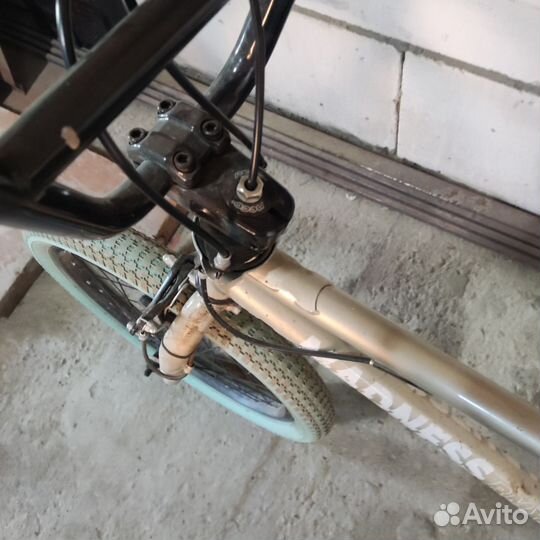 Трюковой велосипед bmx