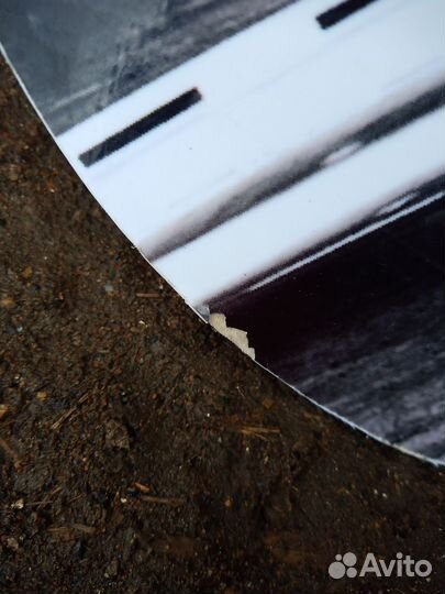 Сноуборд с креплениями