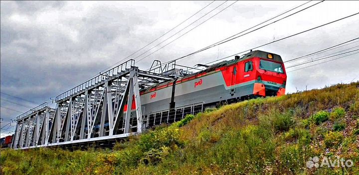 Рабочие на строительство моста