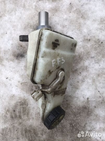 Главный тормозной цилиндр Ford Focus 3