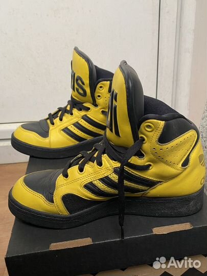 Кроссовски Adidas Jeremy Scott