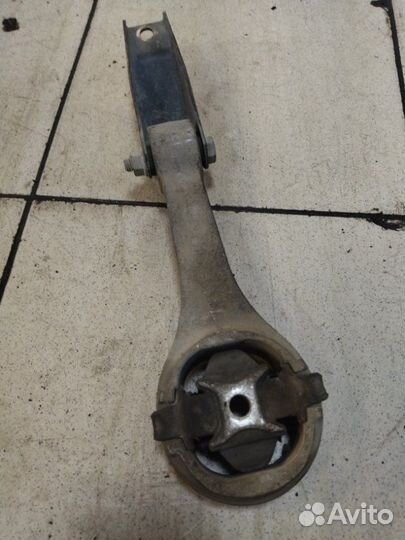 Кронштейн двигателя Volkswagen Polo