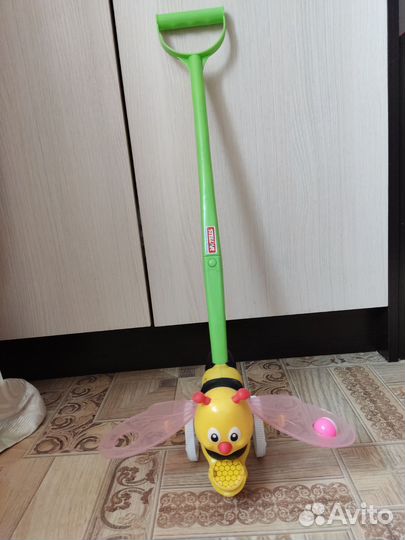 Детская каталка пчёлка