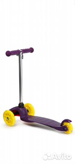 Новый трехколесный самокат