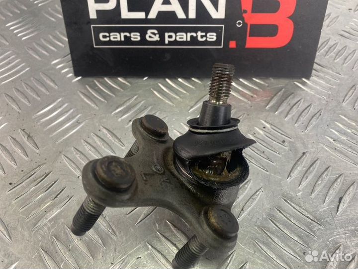 Шаровая опора передняя левая Volkswagen Golf MK5
