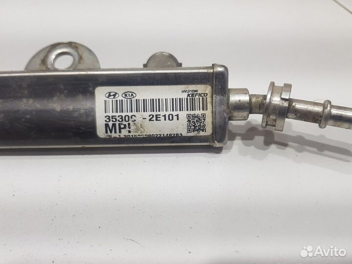 Рейка топливная (рампа) (Hyundai i40)