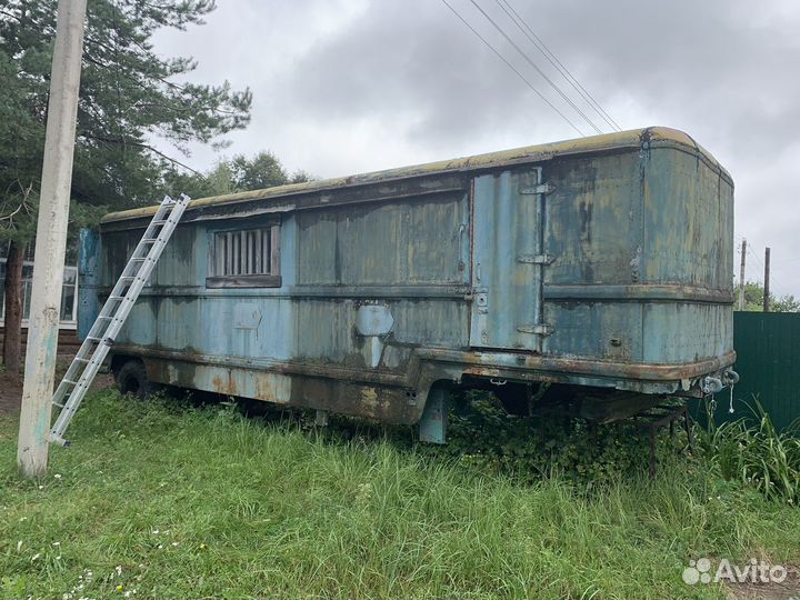 Вагончик бытовка бу металлическая на колёсах