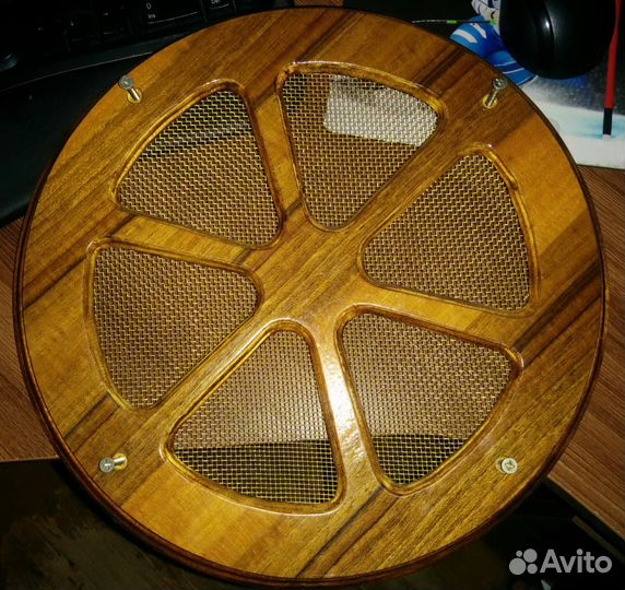 Гриль (защита диффузора сабвуфера) для саба 10