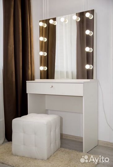 Гримерный столик /Туалетный столик серия 2