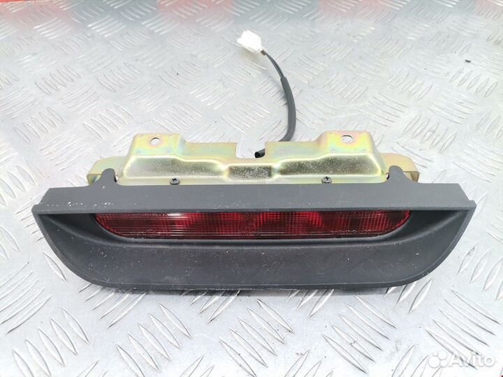 Стоп-сигнал Mitsubishi Space Star рест. 2003