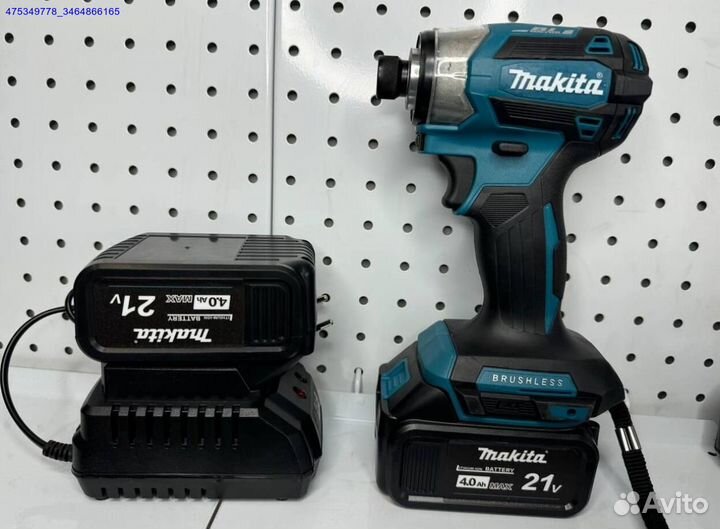 Винтоверт аккумуляторный импакт Makita с двумя АКБ
