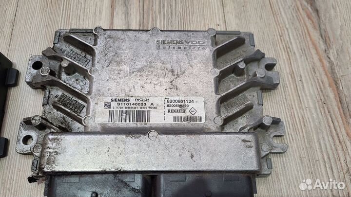 Эбу комплект renault logan