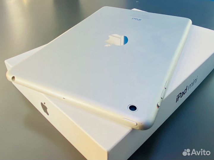 iPad mini 64GB White