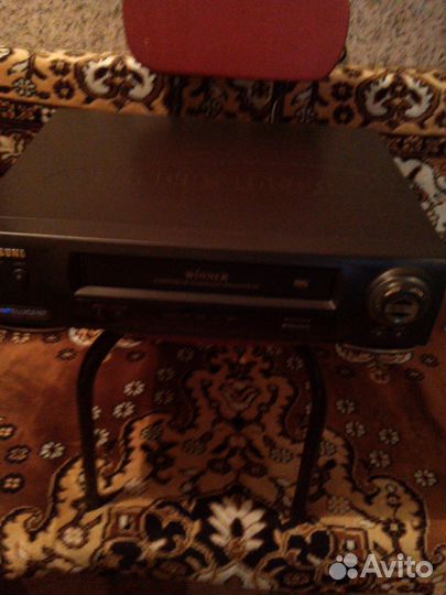 Видеомагнитафон кассетный